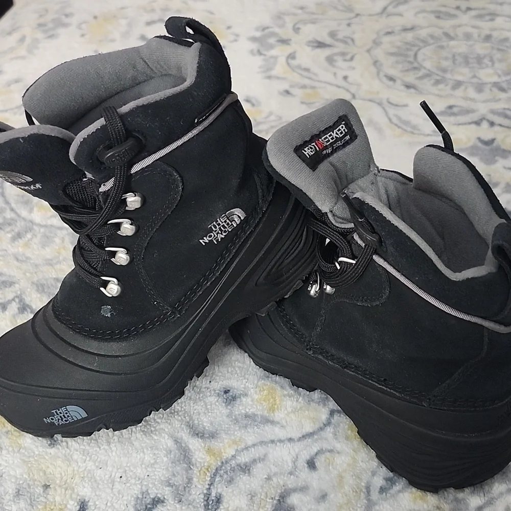 The North Face Black Insulated Winter Boots